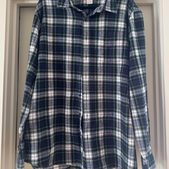 Men's L.L. Bean button up flannels (2 total)  Size Large/Tall, Traditional fit - Picture 5 of 7